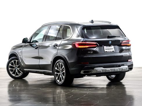 Used 2023 BMW X5 xDrive45e w/ Climate Comfort Package image 13