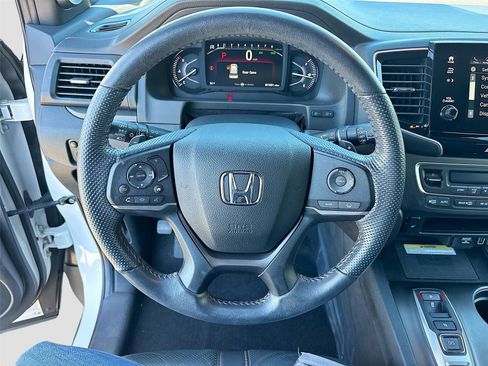 Certified 2023 Honda Passport TrailSport image 13