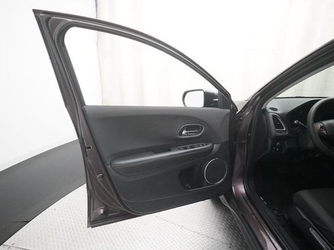 Used 2022 Honda HR-V EX image 29