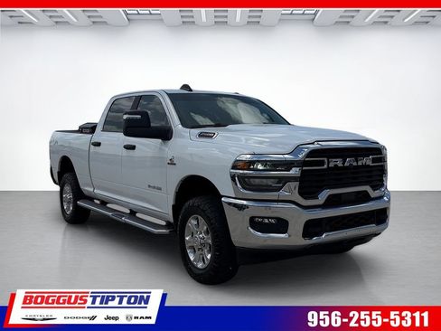 Used 2025 RAM 2500 Big Horn AWD/4WD image 1