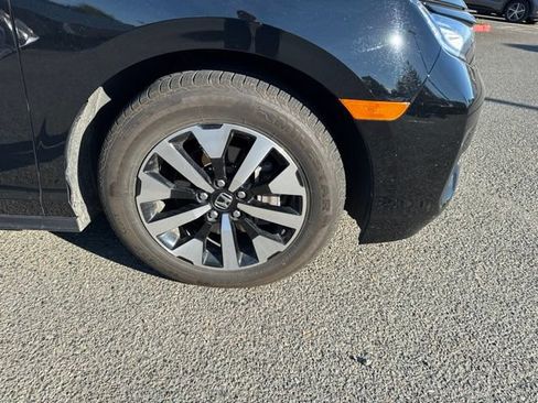 Used 2025 Honda Odyssey EX-L image 9