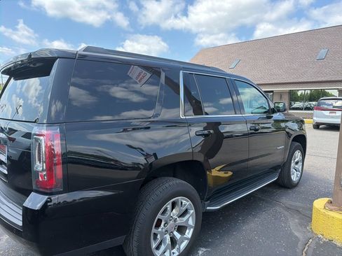 Used 2016 GMC Yukon SLE w/ Convenience Package AWD/4WD image 3