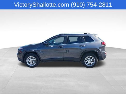 Certified 2016 Jeep Cherokee Latitude w/ Safety/Convenience Group image 17