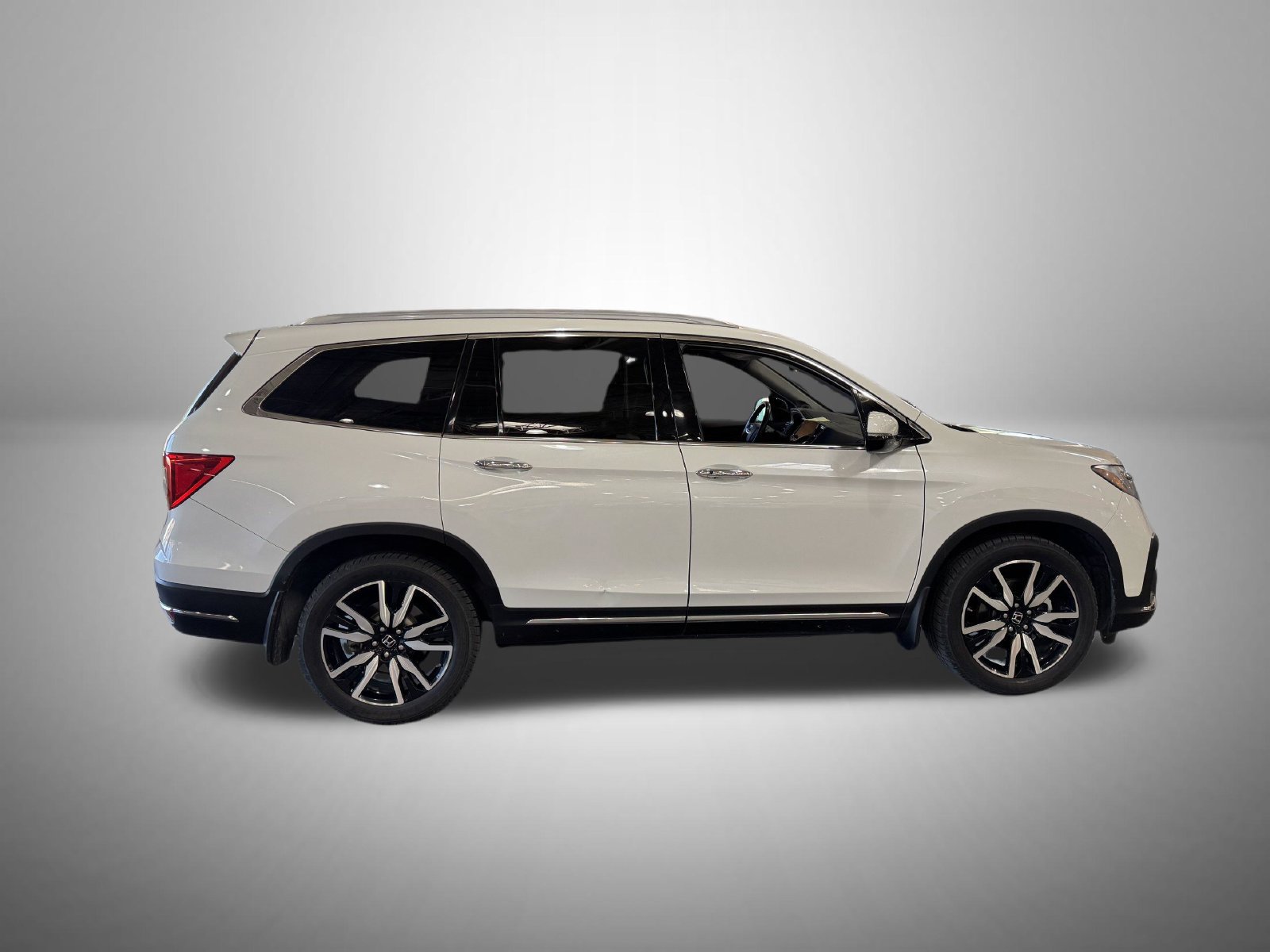 Used 2021 Honda Pilot Elite image 3