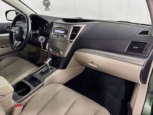 Used 2011 Subaru Outback 2.5i Premium AWD/4WD image 32