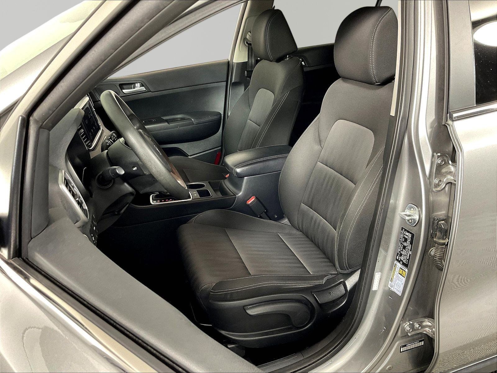 Used 2020 Kia Sportage LX FWD image 21