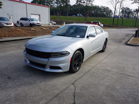 Used 2019 Dodge Charger SXT image 26