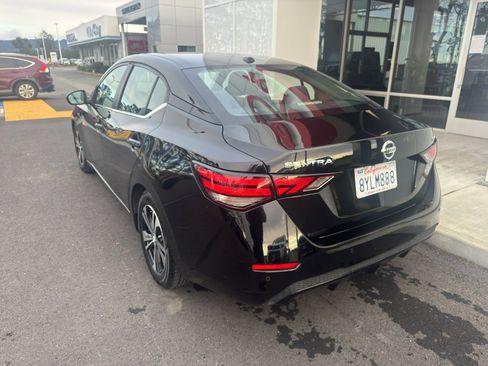 Used 2022 Nissan Sentra SV image 8