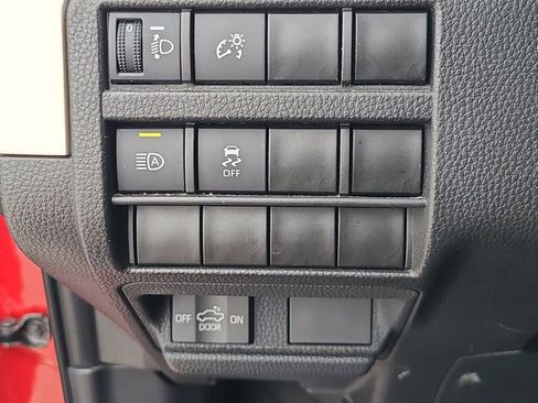 Used 2024 Toyota Tacoma TRD Off-Road AWD/4WD image 18