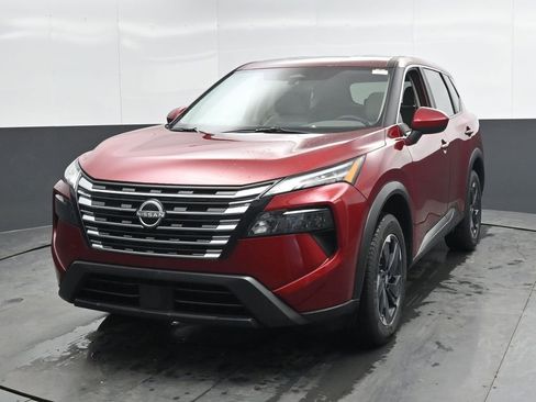 Used 2025 Nissan Rogue SV AWD/4WD image 8