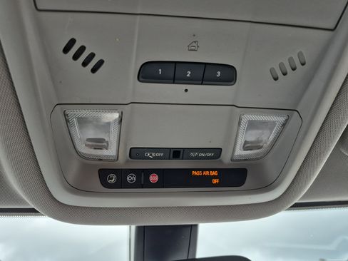 Used 2017 GMC Acadia SLT FWD image 35