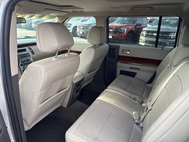 Used 2012 Ford Flex Limited FWD image 21