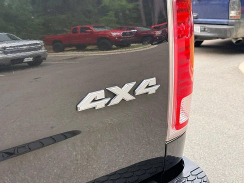 Used 2018 RAM 1500 Laramie w/ Convenience Group AWD/4WD image 12