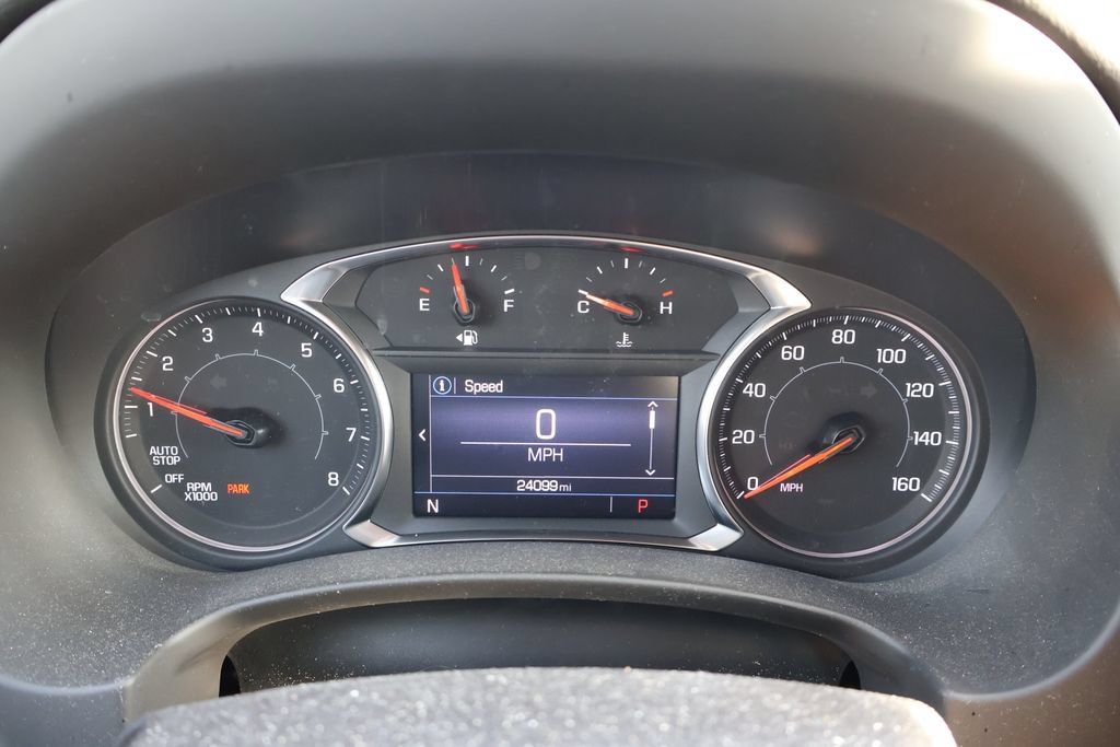 Used 2023 GMC Terrain SLE w/ Driver Convenience Package FWD image 18