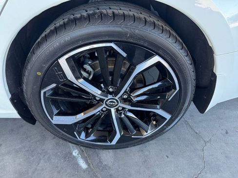 Used 2025 Nissan Altima 2.5 SR image 31