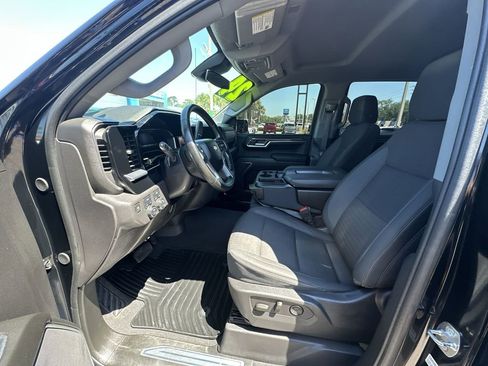 Used 2024 Chevrolet Silverado 1500 LT AWD/4WD image 19