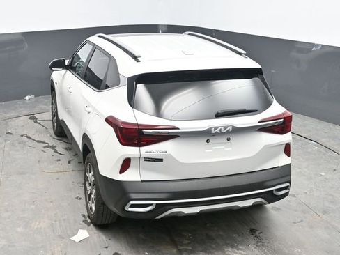 Used 2022 Kia Seltos EX image 33