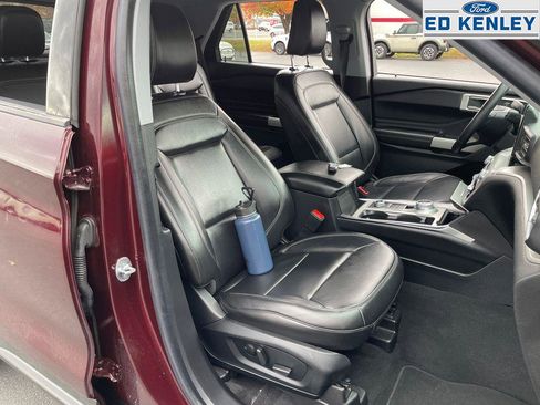Used 2022 Ford Explorer XLT w/ Equipment Group 202A image 27