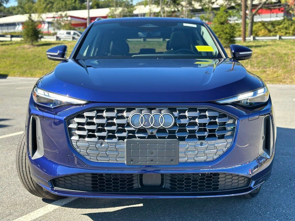 Used 2025 Audi Q5 Premium w/ Convenience Package AWD/4WD image 10