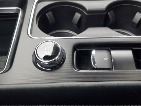 New 2026 Lincoln Corsair Premiere image 24