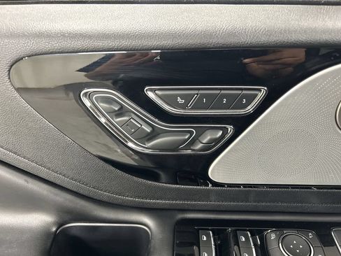Used 2021 Lincoln Aviator Reserve w/ Equipment Group 201A AWD/4WD image 10