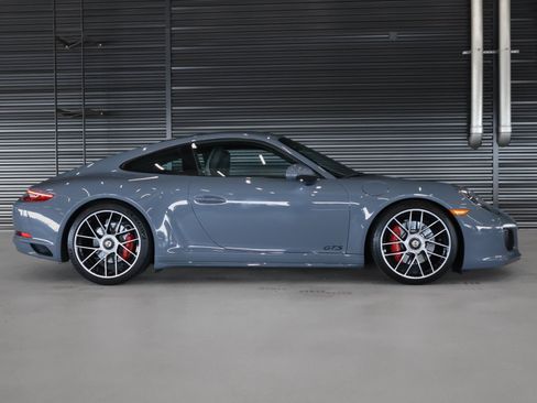 Used 2017 Porsche 911 Carrera GTS RWD image 12