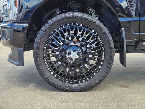 Used 2025 Ford F350 Platinum AWD/4WD image 13