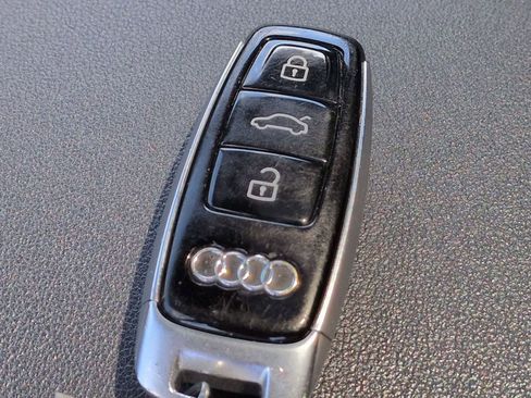 Used 2019 Audi Q8 Premium w/ Convenience Package AWD/4WD image 37