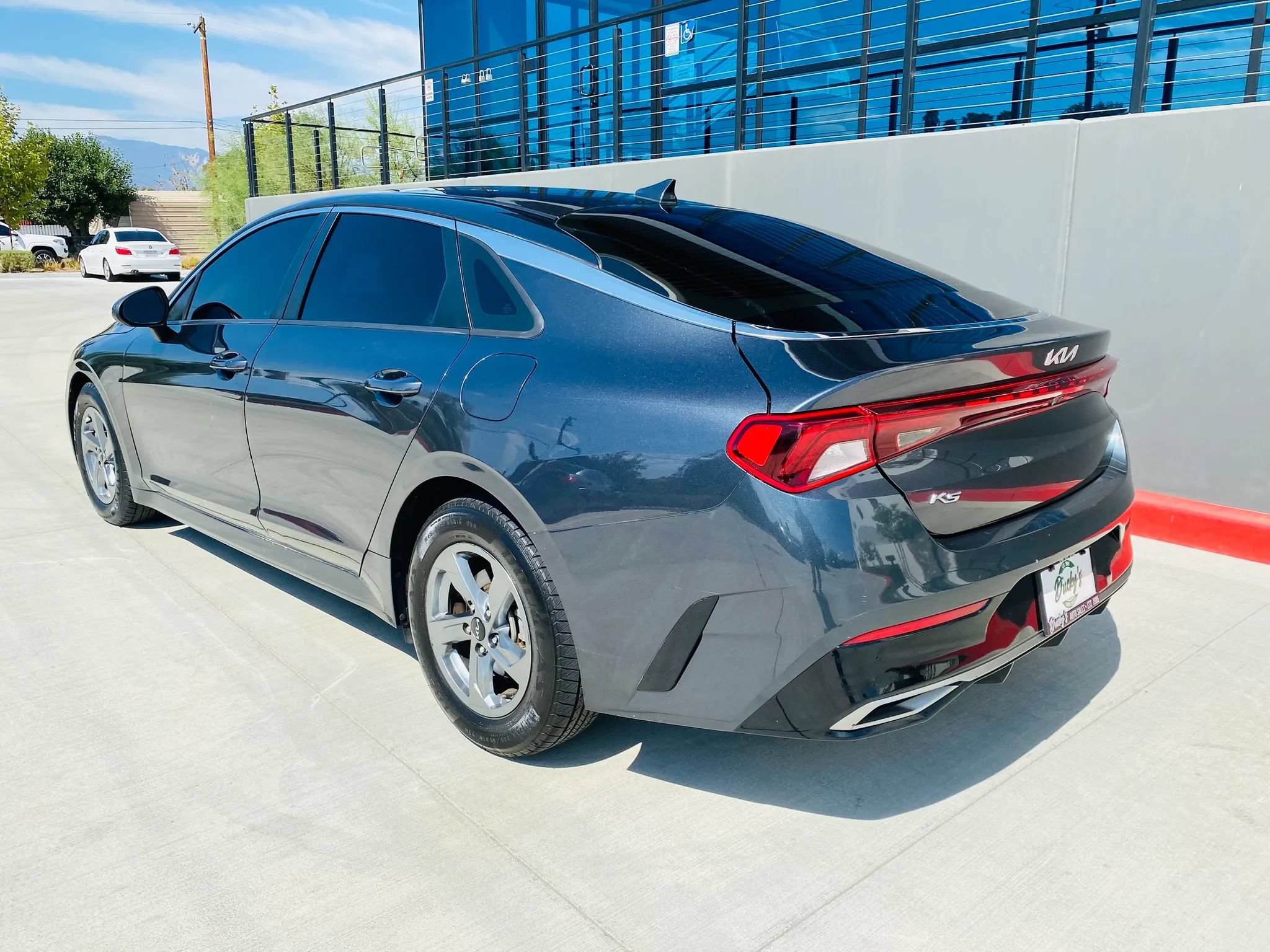 Used 2022 Kia K5 LXS FWD image 6