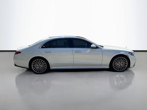 Used 2022 Mercedes-Benz S 500 4MATIC image 2
