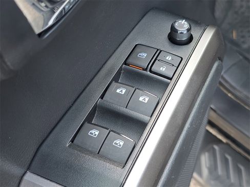 Used 2023 Toyota Tacoma Limited image 18