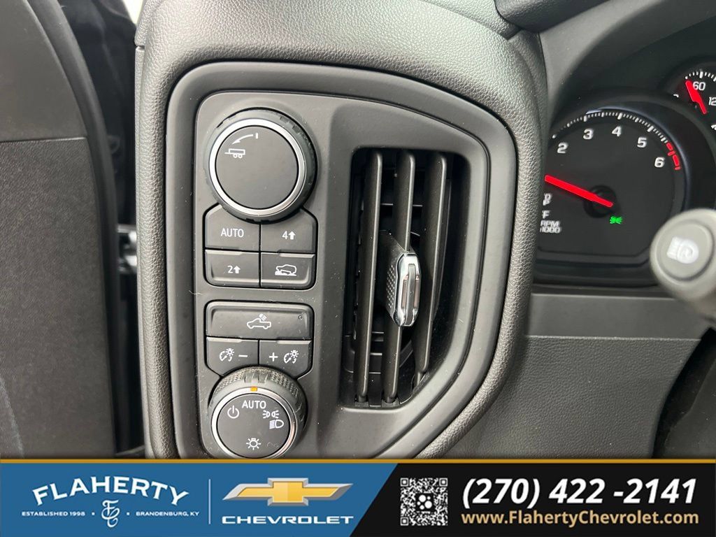 Used 2025 Chevrolet Silverado 1500 Custom AWD/4WD image 23