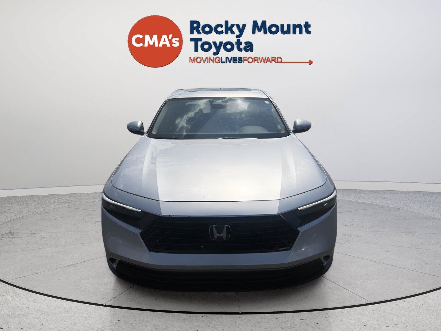 Used 2024 Honda Accord EX image 2