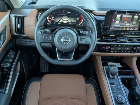 New 2025 Nissan Pathfinder Platinum w/ Cargo Package image 18