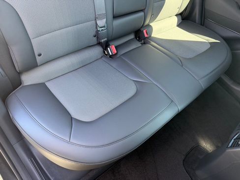 Used 2024 Kia Niro Wind FWD image 39