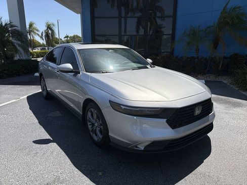 Used 2024 Honda Accord EX image 2