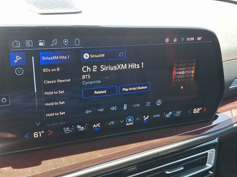 Certified 2024 Chevrolet Traverse RS AWD/4WD image 17