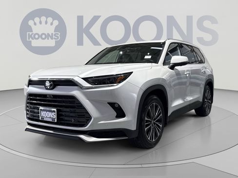 Used 2026 Toyota Grand Highlander AWD Hybrid image 5