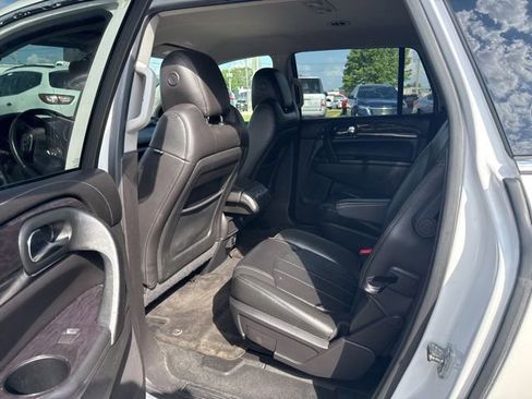 Used 2017 Buick Enclave Leather AWD/4WD image 10