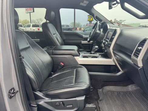 Used 2020 Ford F150 Lariat image 12