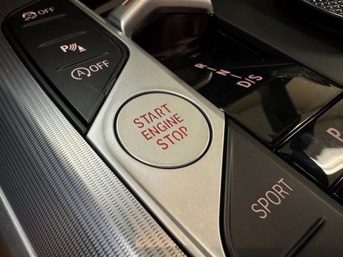 Used 2023 BMW 230i Coupe w/ Premium Package image 10