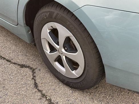 Used 2012 Toyota Prius Two image 18