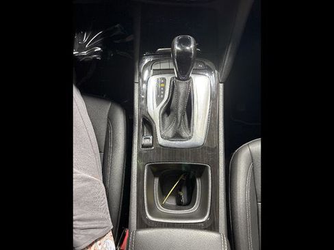 Used 2018 Buick Regal Essence w/ Driver Confidence Package #1 image 11