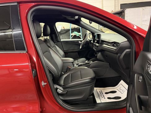 New 2026 Ford Escape ST-Line w/ Tech Pack #1 AWD/4WD image 30