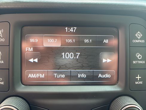 Used 2019 Jeep Wrangler Sport AWD/4WD image 19