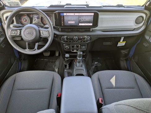 New 2026 Jeep Gladiator Sport AWD/4WD image 16