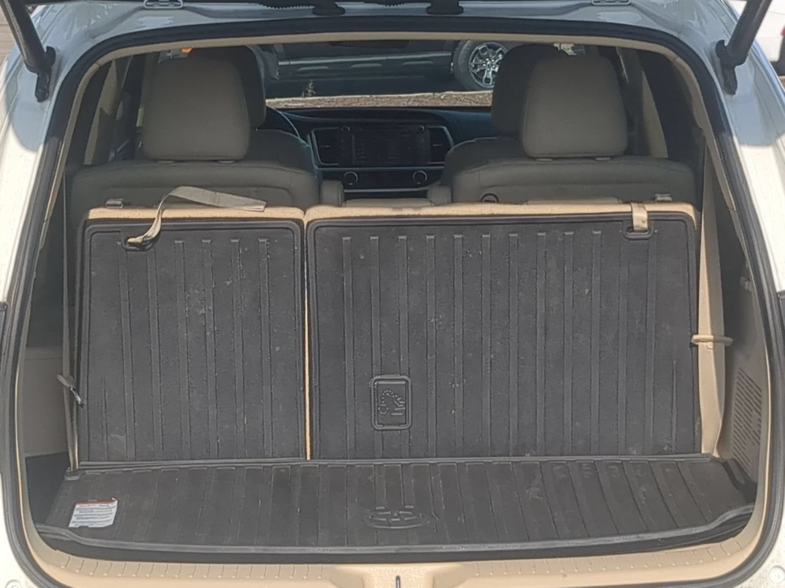 Used 2017 Toyota Highlander Limited AWD/4WD image 34