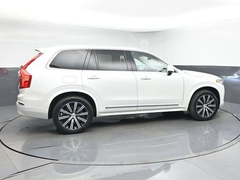 Used 2024 Volvo XC90 B5 Core w/ Protection Package Premier AWD/4WD image 9