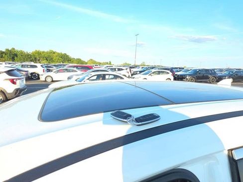 Used 2025 Nissan Murano Platinum w/ Cargo Package AWD/4WD image 1