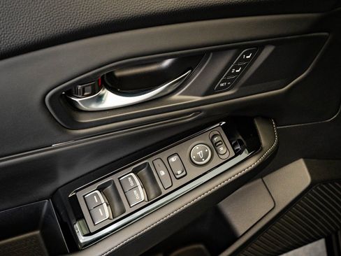 Used 2023 Honda Accord Touring image 25